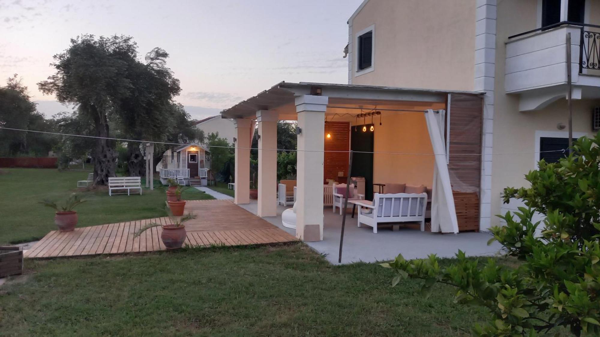 Amelia's Garden Aparthotel Kavos